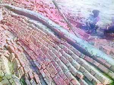 district prison wall collapsed